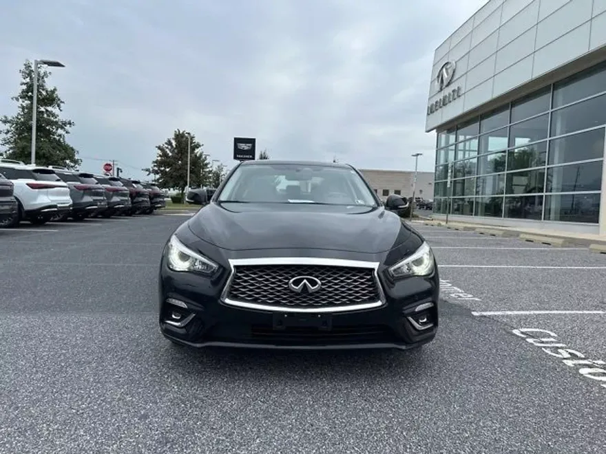 2022 Infiniti Q50 LUXE AWD photo 1