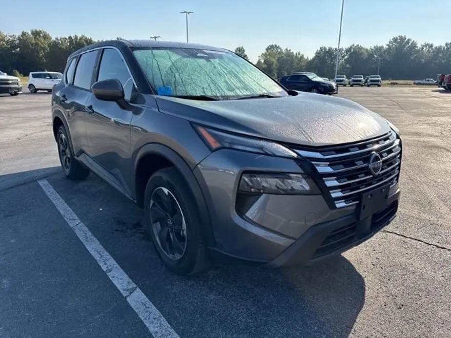 2024 Nissan Rogue SV photo 1