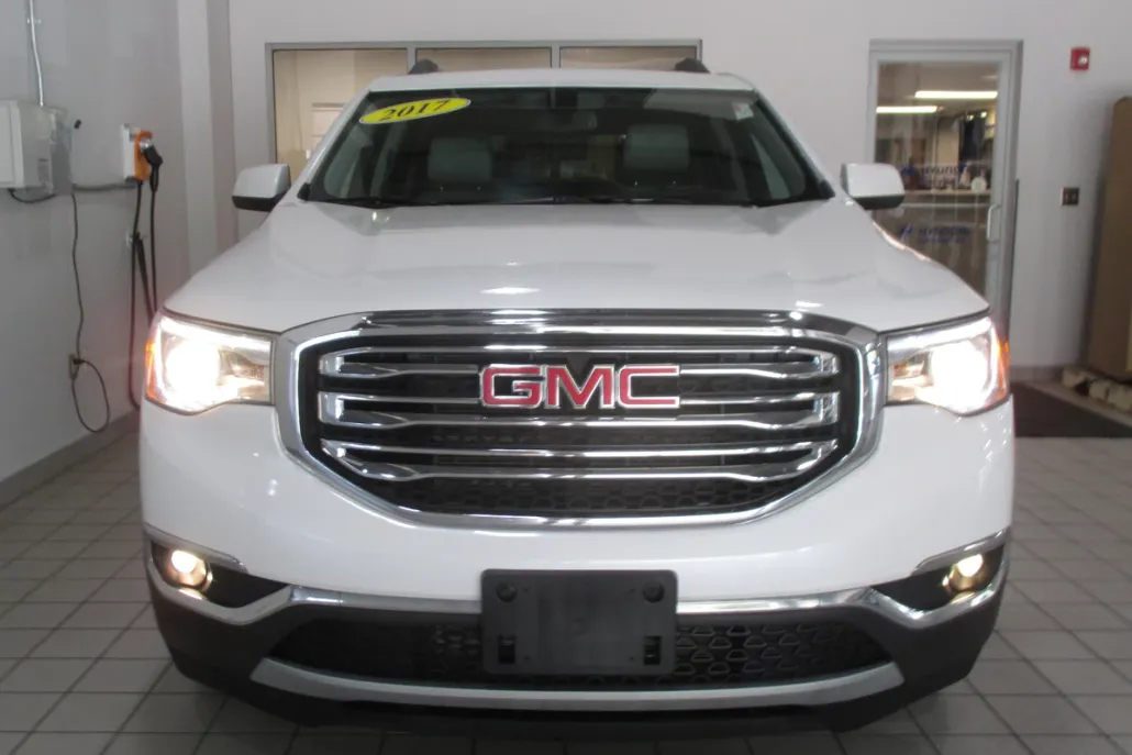 2017 Gmc Acadia SLT photo 1
