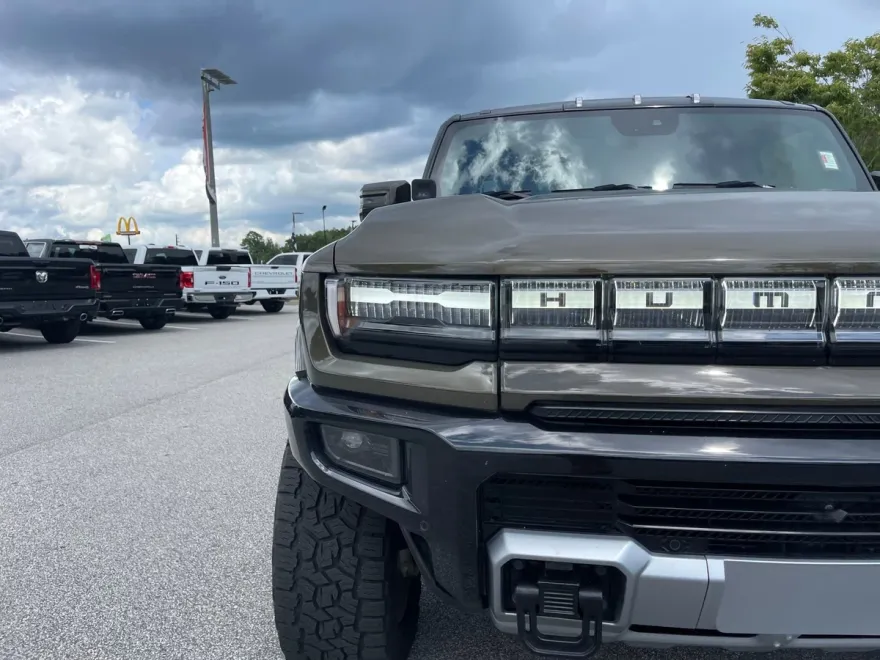 2025 Gmc Hummer EV Pickup photo 1