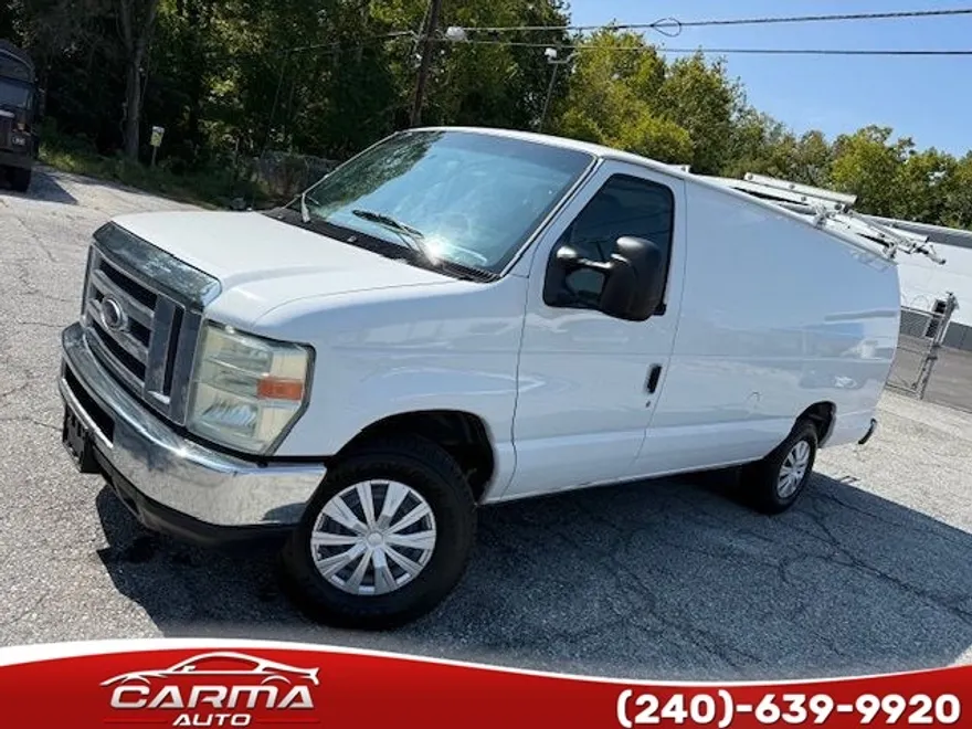 2010 Ford E-350 photo 1