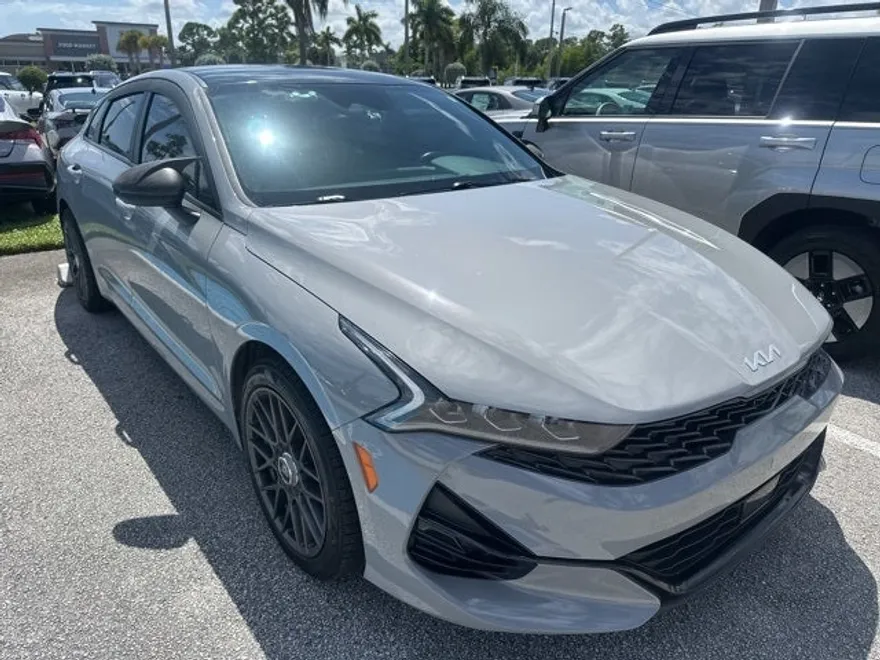 2024 Kia K5 GT-Line photo 1