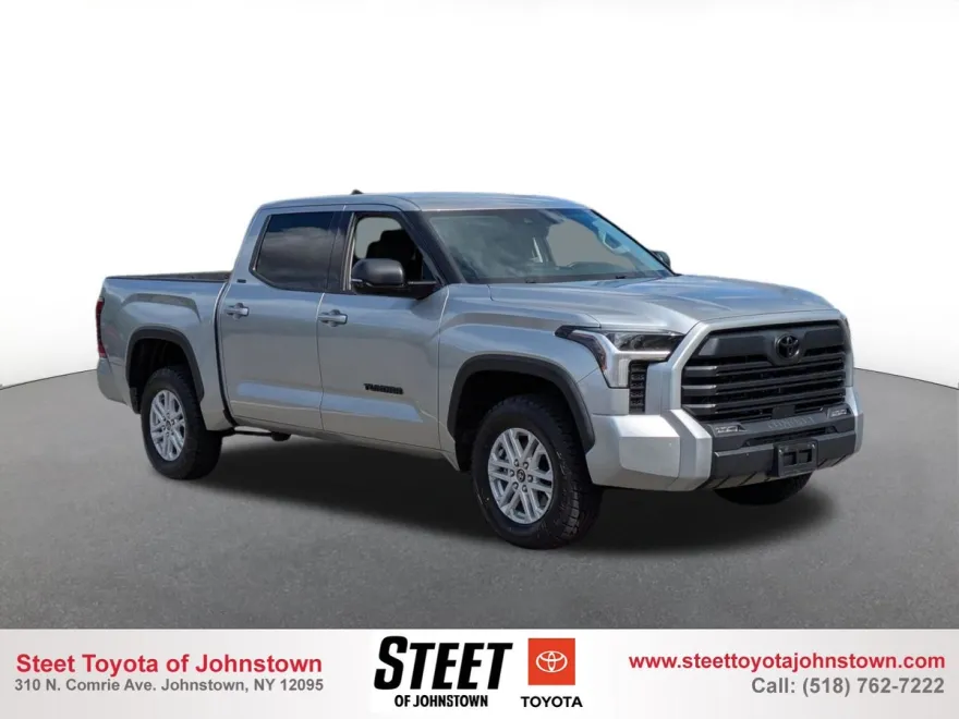 2022 Toyota Tundra SR5 photo 1
