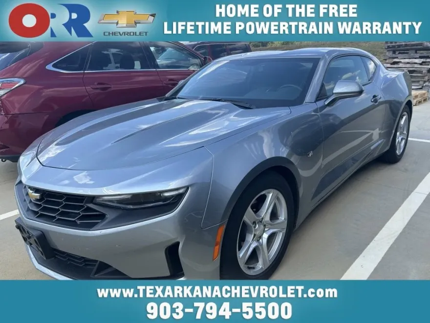 2023 Chevrolet Camaro 1LT photo 1