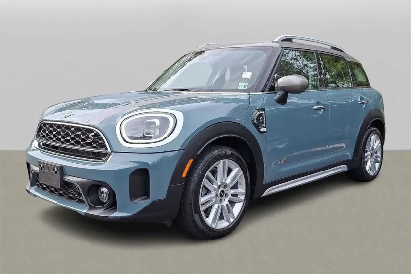 2023 Mini Cooper S ALL4 photo 1