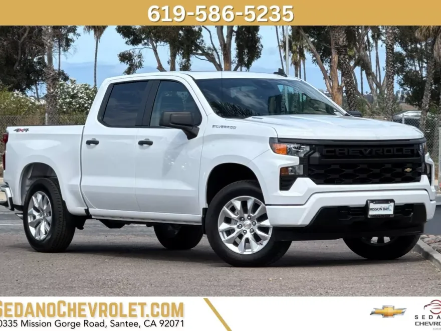 2025 Chevrolet Silverado Custom photo 1