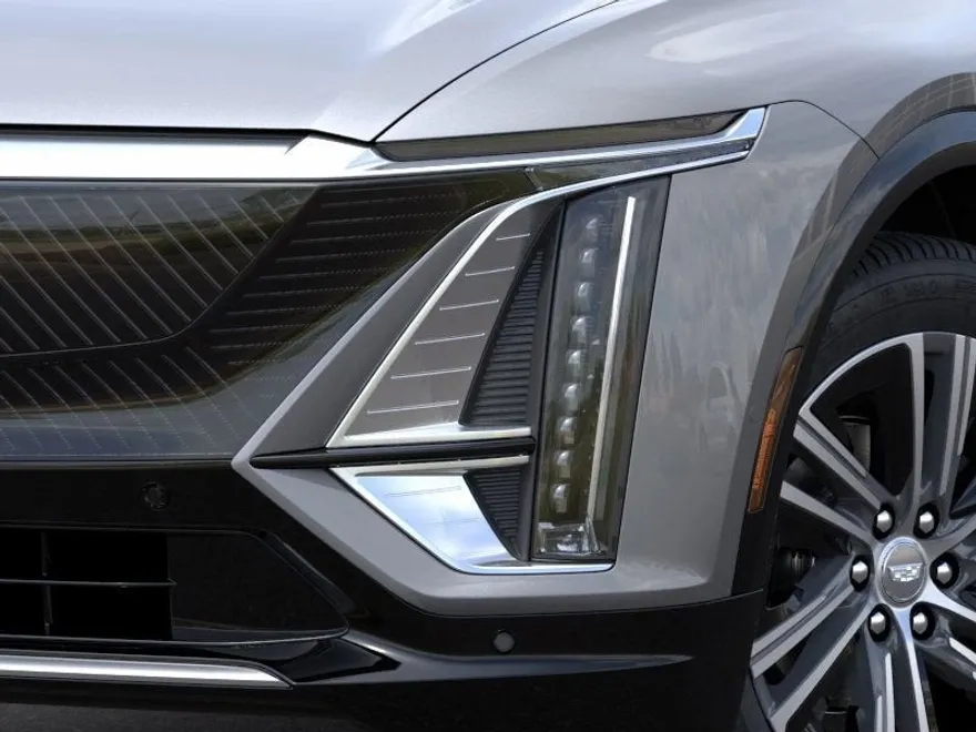 2025 Cadillac Lyriq Luxury photo 10