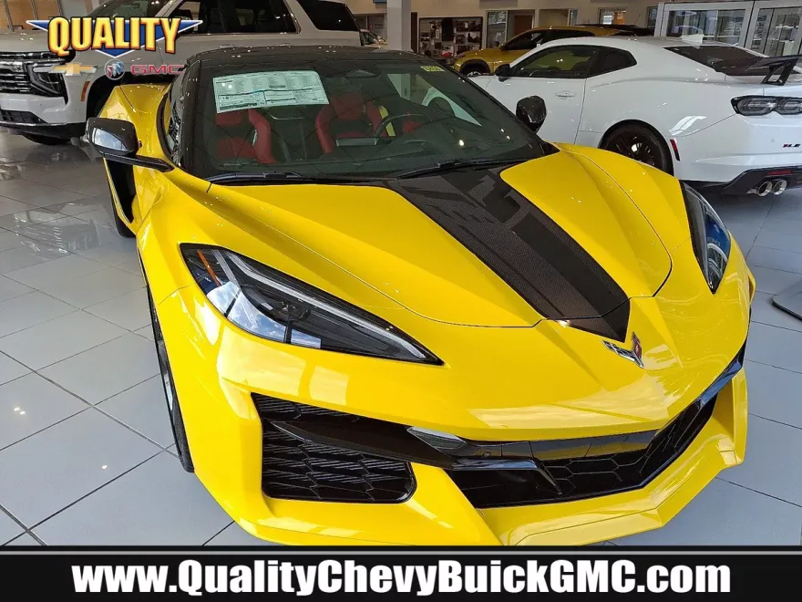 2025 Chevrolet Corvette E-Ray 3LZ Convertible photo 1