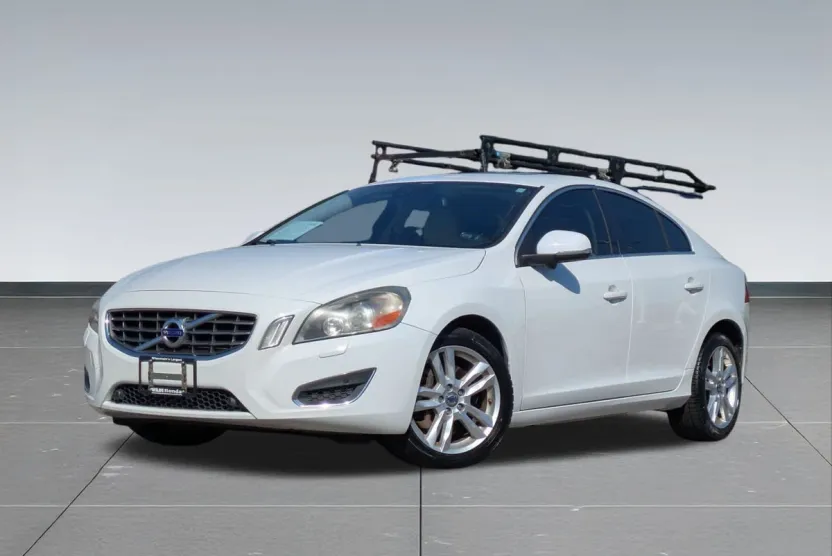 2013 Volvo S60 T5 photo 1