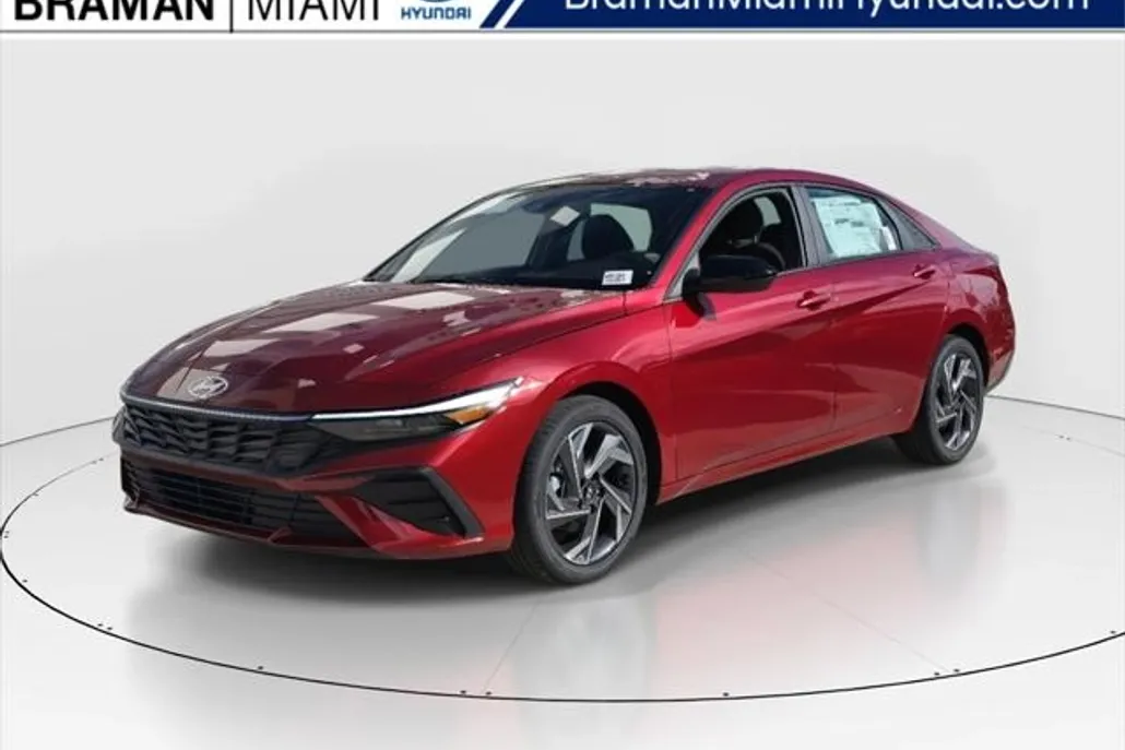 2025 Hyundai Elantra SEL Convenience photo 1