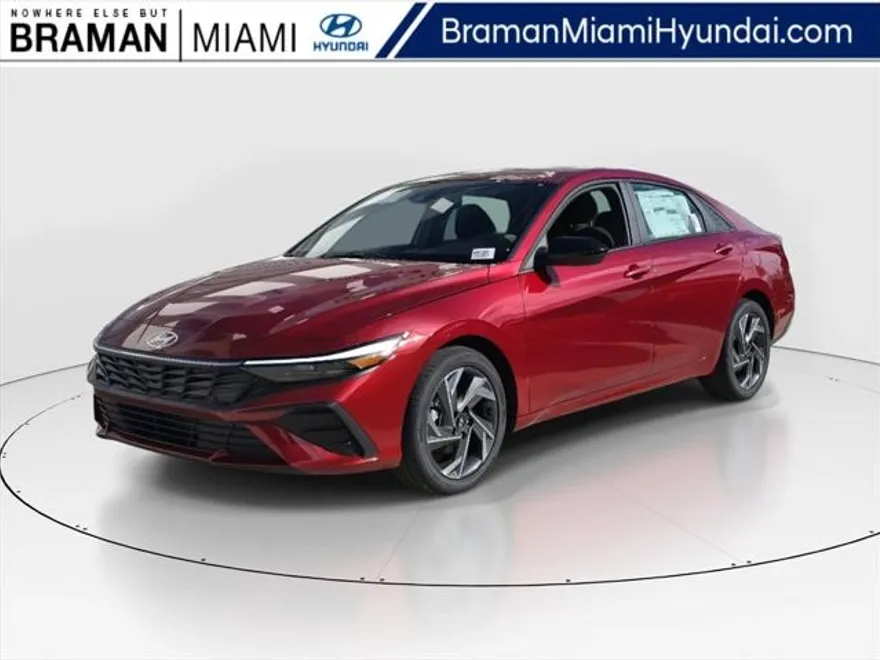 2025 Hyundai Elantra SEL Convenience photo 1