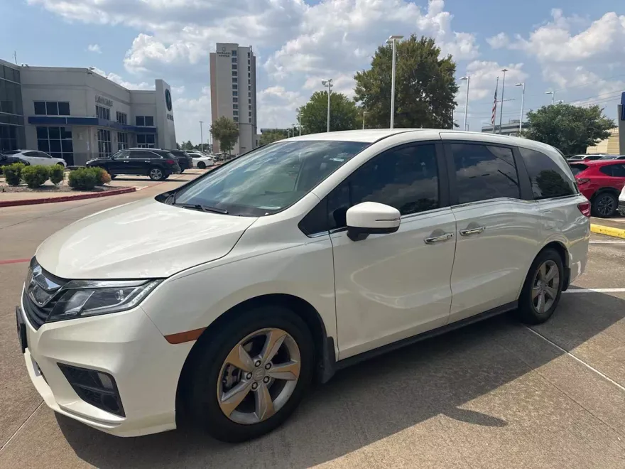 2019 Honda Odyssey EX photo 1
