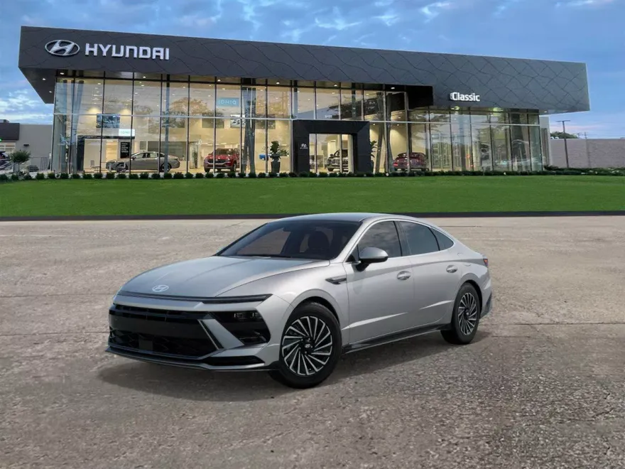 2025 Hyundai Sonata Hybrid SEL photo 1