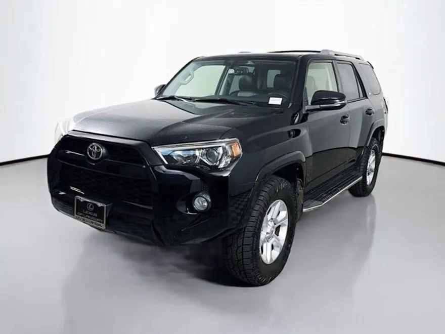 2017 Toyota 4Runner SR5 Premium photo 1