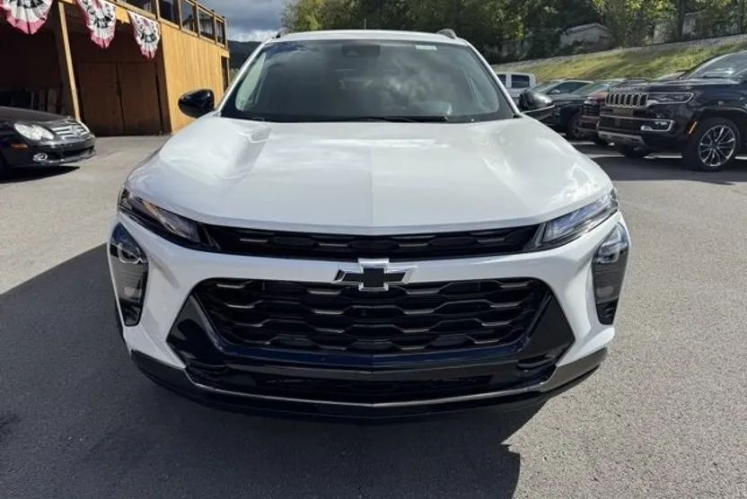 2026 Chevrolet Trax ACTIV photo 1