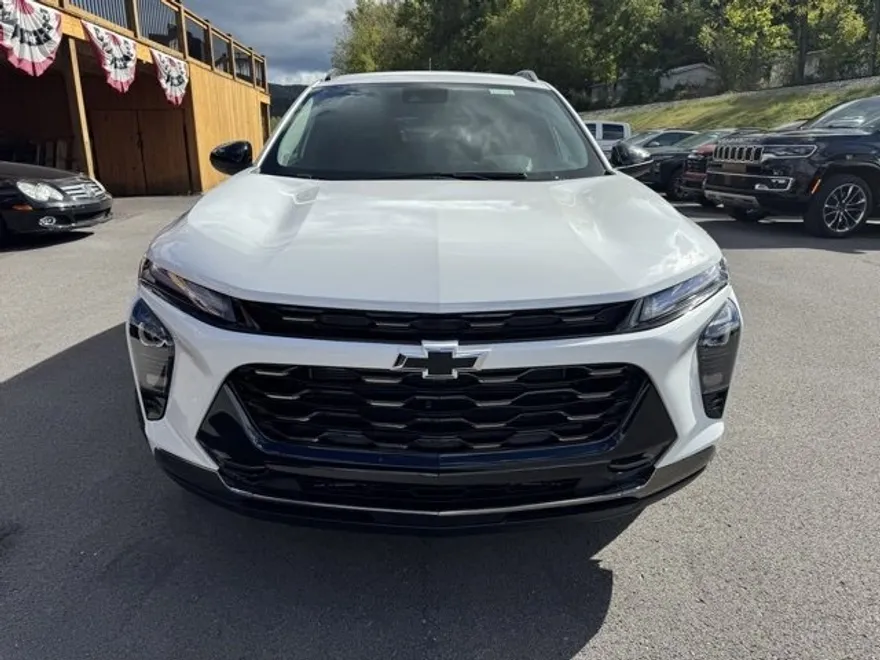 2026 Chevrolet Trax ACTIV photo 1