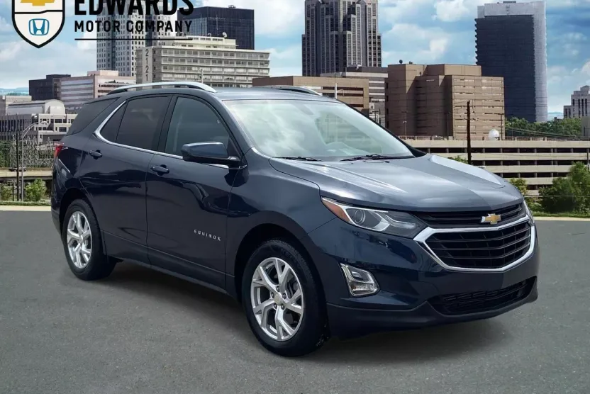 2019 Chevrolet Equinox LT photo 1