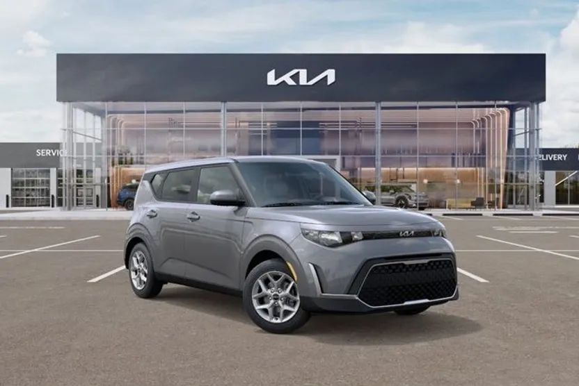 2025 Kia Soul LX photo 1