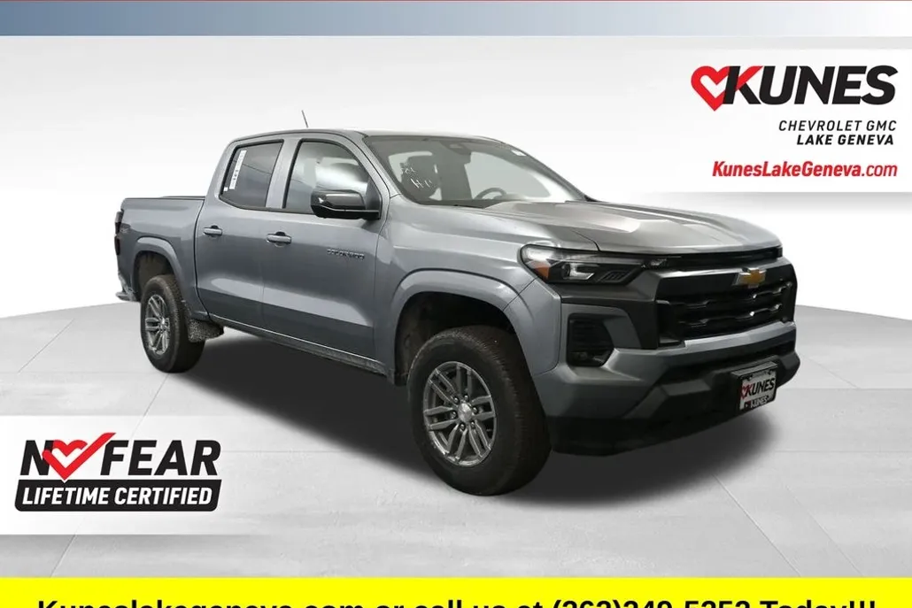 2025 Chevrolet Colorado Work Truck LT photo 1