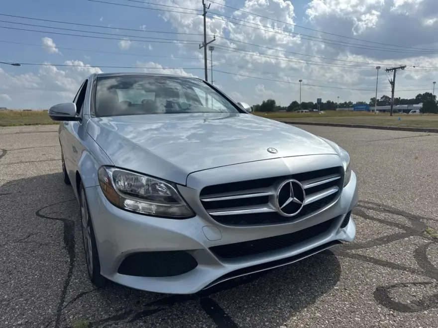 2018 Mercedes Benz C 300 photo 1