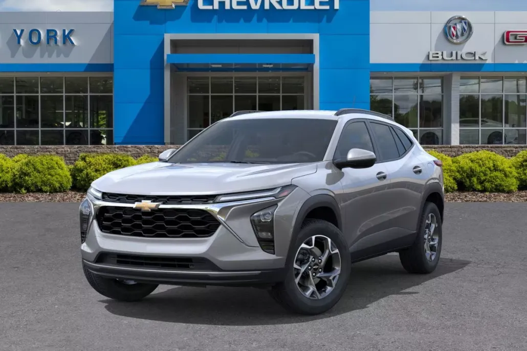 2025 Chevrolet Trax LT photo 1