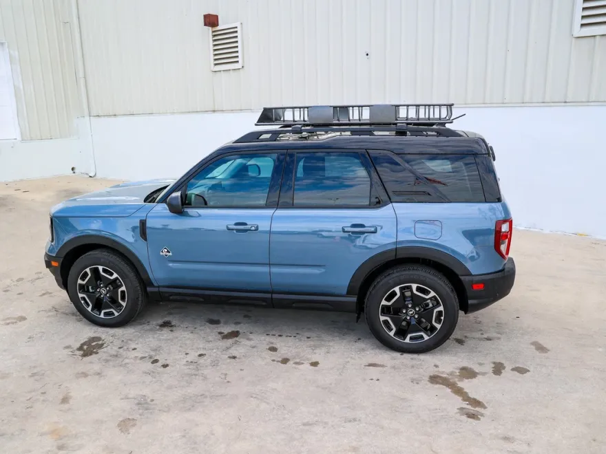 2024 Ford Bronco Sport Outer Banks photo 1