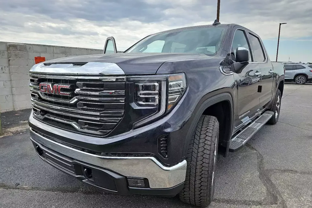 2026 Gmc Sierra 1500 SLT photo 1