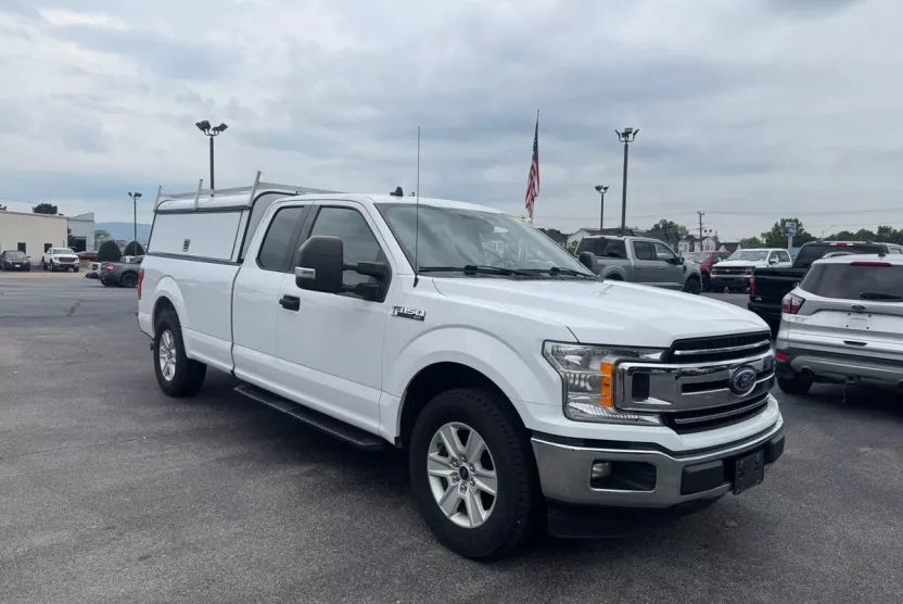 2019 Ford F-150 XLT photo 1