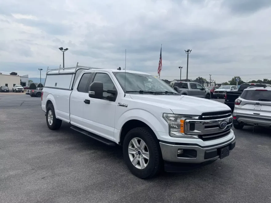2019 Ford F-150 XLT photo 1