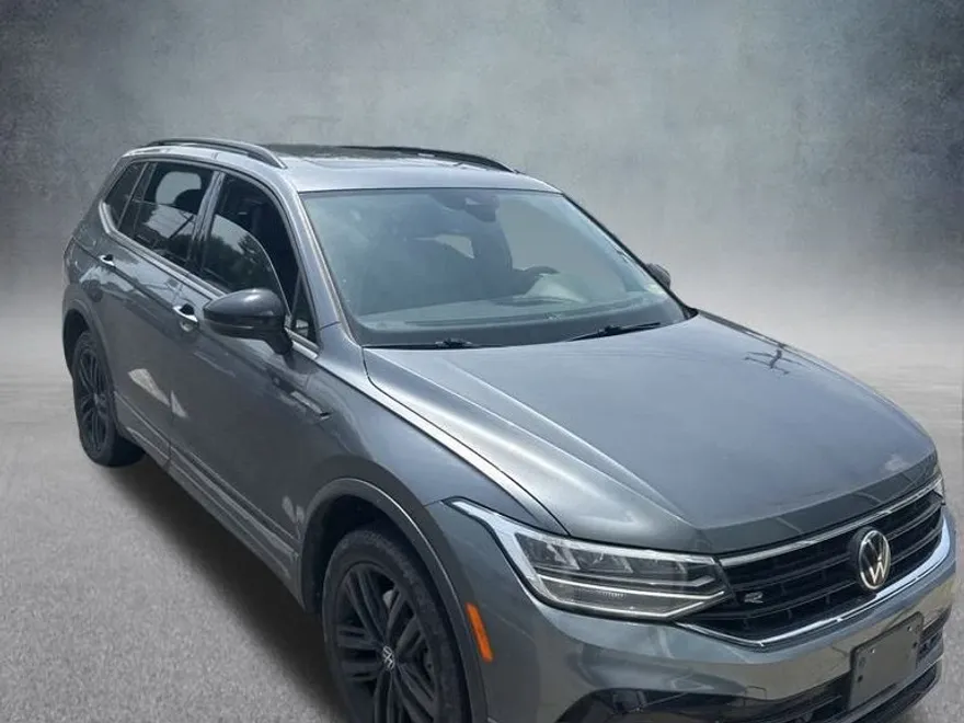 2022 Volkswagen Tiguan SE R-Line Black photo 1
