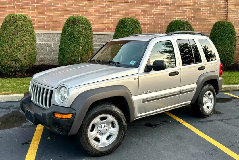 2002 Jeep Liberty Sport photo 1