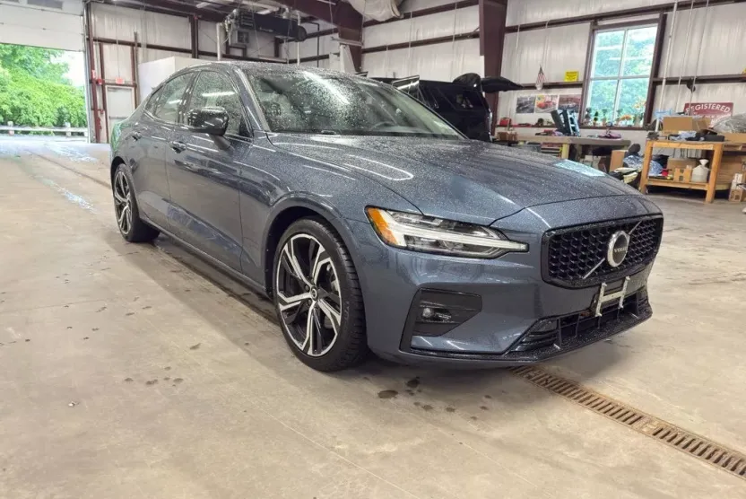 2024 Volvo S60 B5 Core photo 1