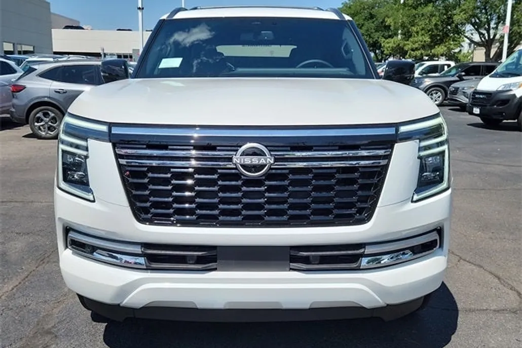 2025 Nissan Armada SL photo 1