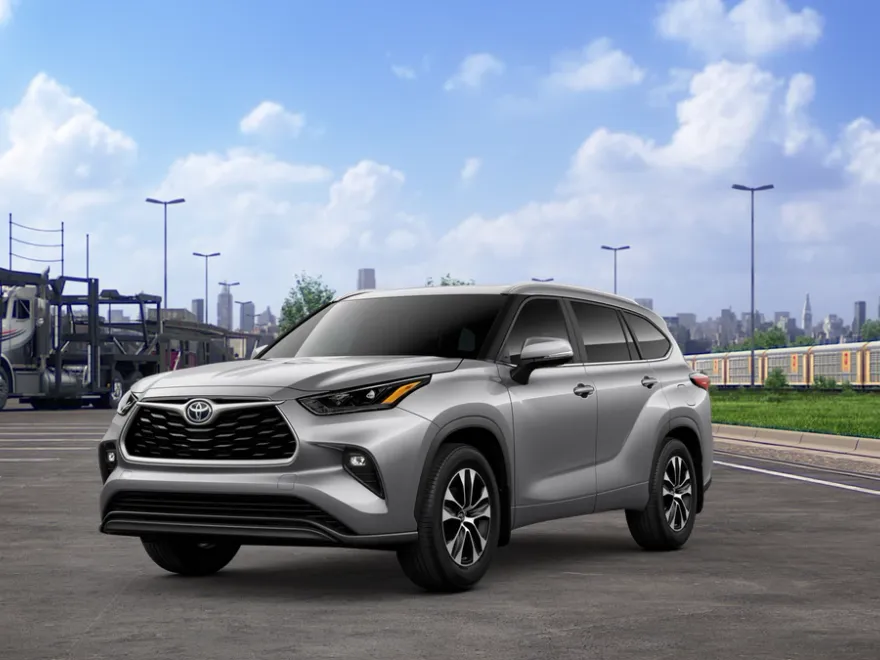 2025 Toyota Highlander XLE photo 1