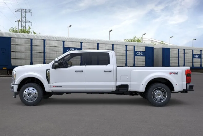 2026 Ford F-450 King Ranch photo 1