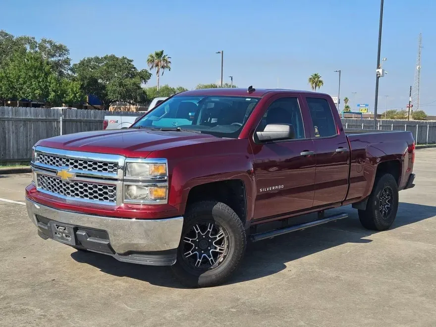 2014 Chevrolet Silverado 1500 LT photo 1