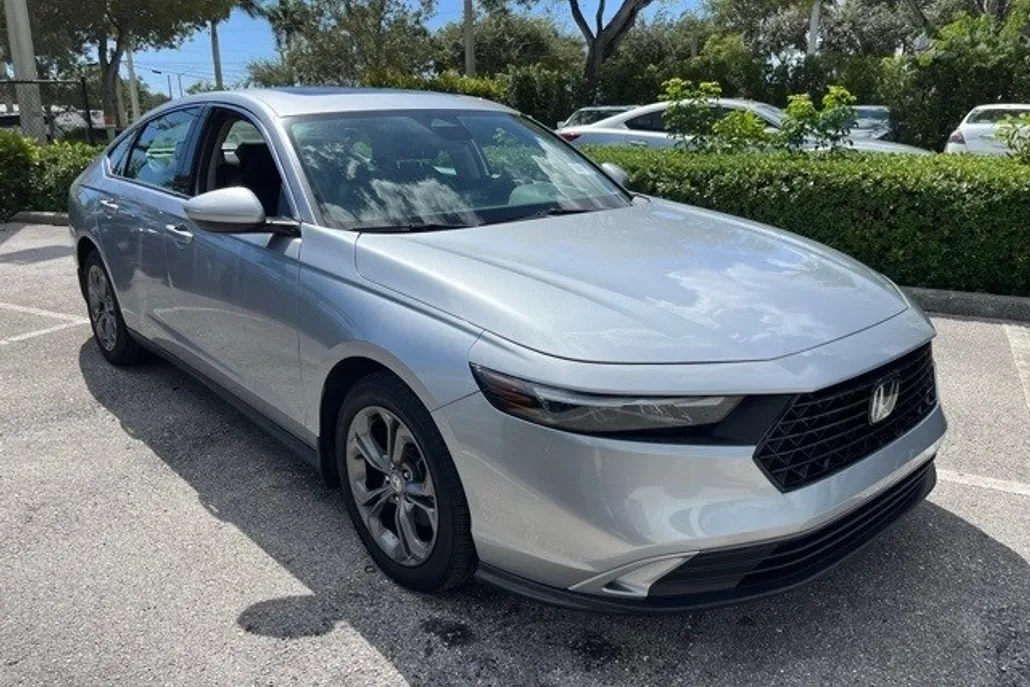 2023 Honda Accord EX photo 1