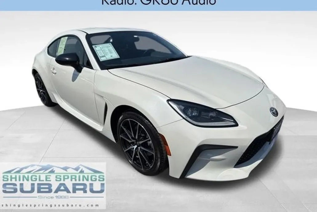 2024 Toyota GR86 Base photo 1