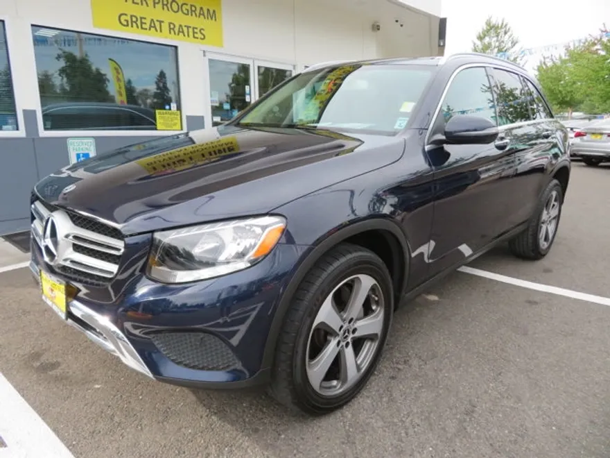 2019 Mercedes Benz GLC 300 4MATIC photo 1