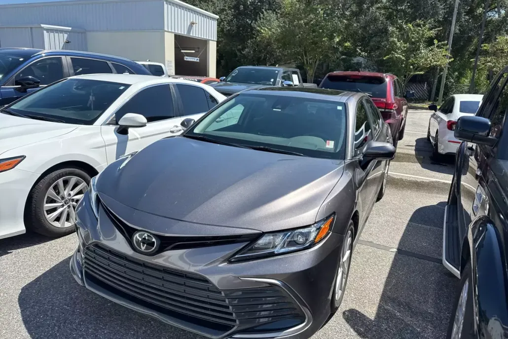 2024 Toyota Camry LE photo 1