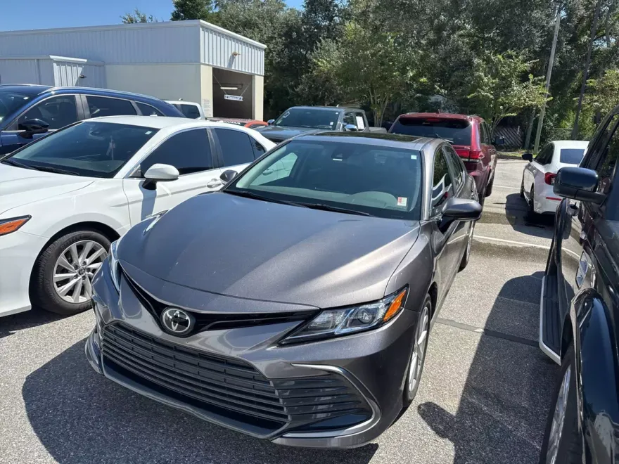 2024 Toyota Camry LE photo 1