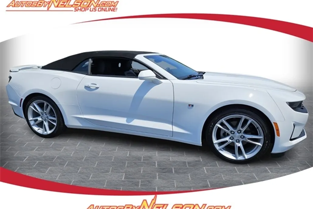 2019 Chevrolet Camaro 2LT photo 1