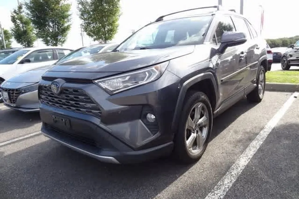 2020 Toyota RAV4 Limited photo 1