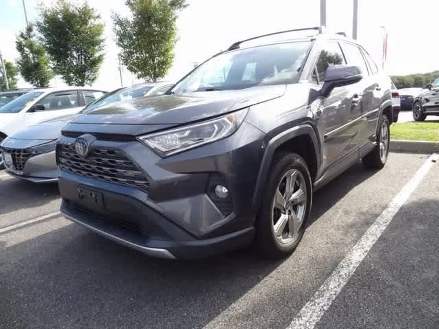 2020 Toyota RAV4 Limited photo 1