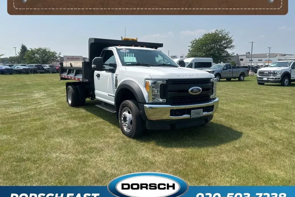 2017 Ford F-550 photo 1