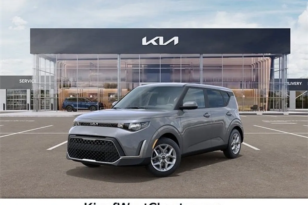 2025 Kia Soul LX photo 1