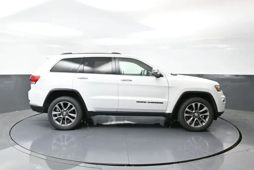 2018 Jeep Grand Cherokee Limited photo 1