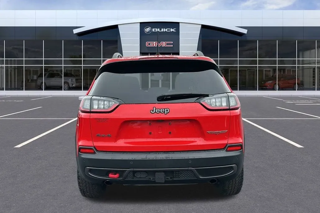 2019 Jeep Cherokee Trailhawk photo 1