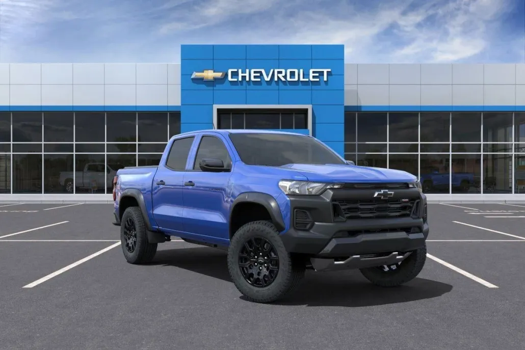 2025 Chevrolet Colorado Trail Boss photo 1