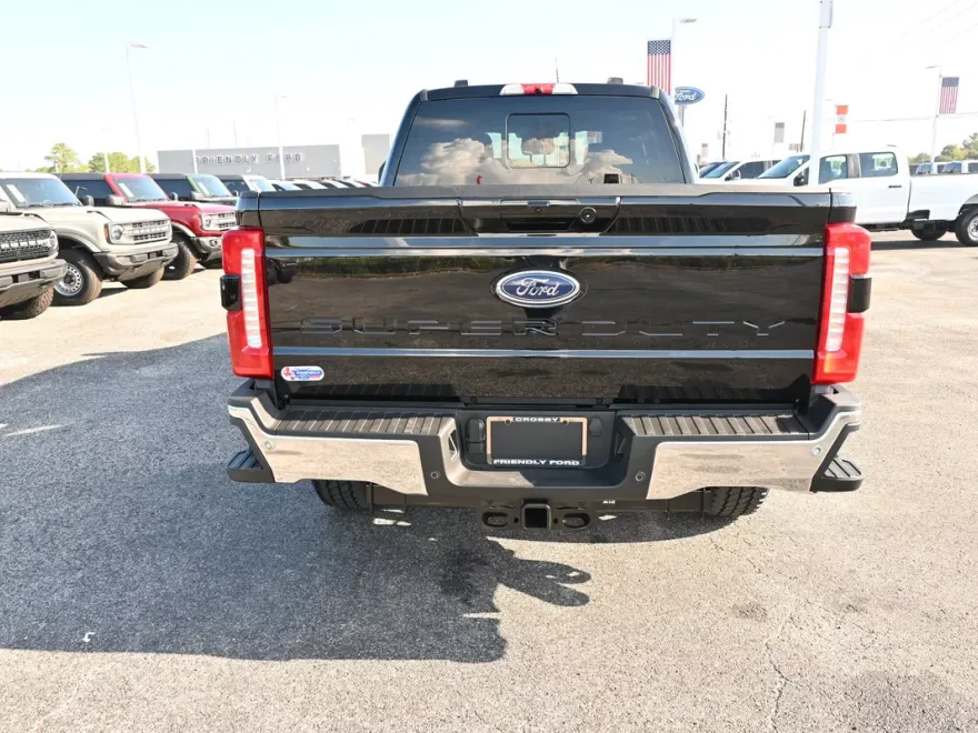 2026 Ford F-250 Lariat photo 1